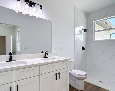 2607 Seagull Lane - Photo Thumbnail 38