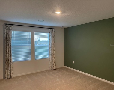 4590 Calvary Way - Photo Thumbnail 4