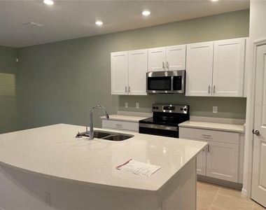 4590 Calvary Way - Photo Thumbnail 2