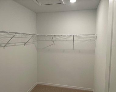 4590 Calvary Way - Photo Thumbnail 6