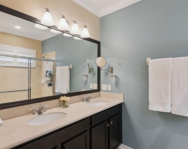 9194 Shepton Street - Photo Thumbnail 18