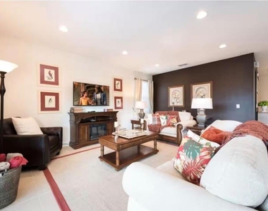 7738 Fairfax Drive - Photo Thumbnail 10