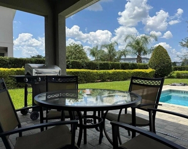 7738 Fairfax Drive - Photo Thumbnail 4