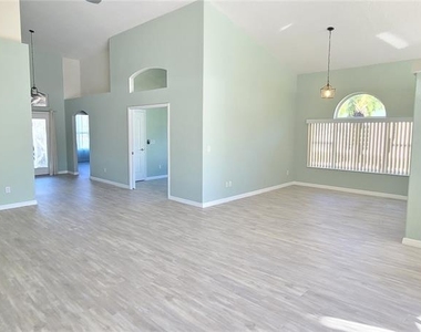 1224 Siesta Key Circle - Photo Thumbnail 6
