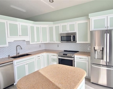 1224 Siesta Key Circle - Photo Thumbnail 9