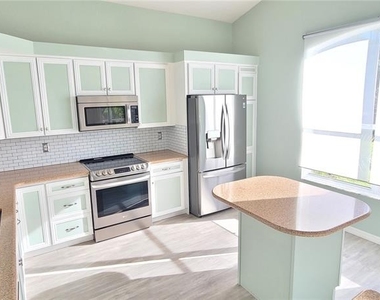 1224 Siesta Key Circle - Photo Thumbnail 10