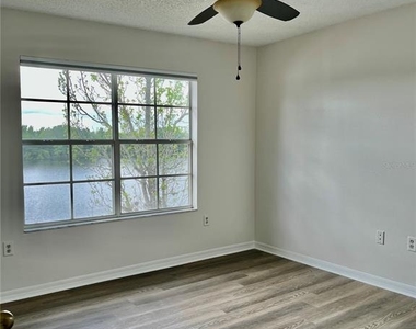 1939 Summer Club Apt Drive - Photo Thumbnail 12