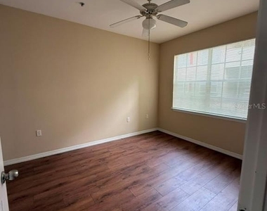 8103 Lillies Way - Photo Thumbnail 10