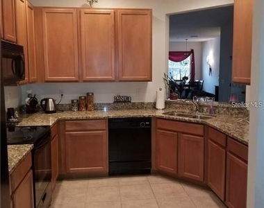 3661 Parkridge Circle - Photo Thumbnail 1