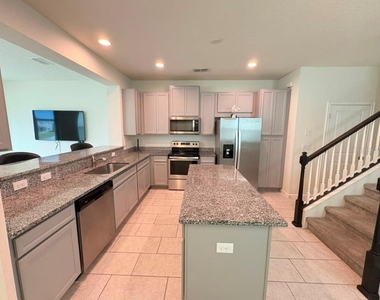 5553 Pleasantview Court - Photo Thumbnail 9