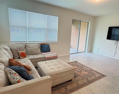 5553 Pleasantview Court - Photo Thumbnail 8
