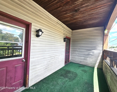 114 S Valley Avenue - Photo Thumbnail 6