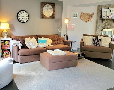 4431 Virginia Drive - Photo Thumbnail 4