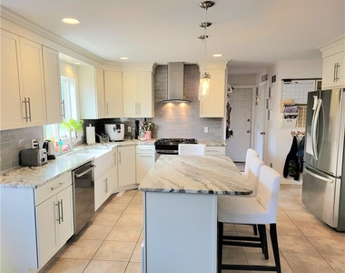 4431 Virginia Drive - Photo Thumbnail 3
