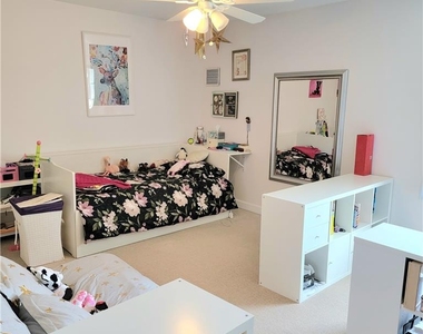 4431 Virginia Drive - Photo Thumbnail 10