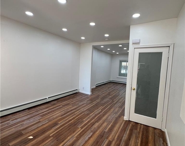 1135 10th Street - Photo Thumbnail 4