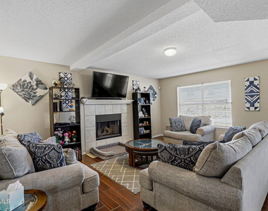 14233 Spanish Point Drive - Photo Thumbnail 8