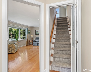 118 Lloyd Drive - Photo Thumbnail 23