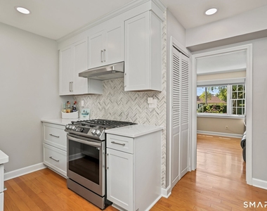118 Lloyd Drive - Photo Thumbnail 11