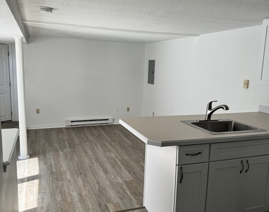 1823 Boston Post Road - Photo Thumbnail 3