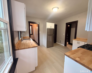28 Perkins Street - Photo Thumbnail 10