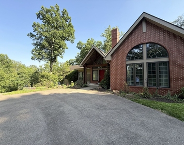 231 Fairview Road - Photo Thumbnail 2
