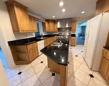231 Fairview Road - Photo Thumbnail 20