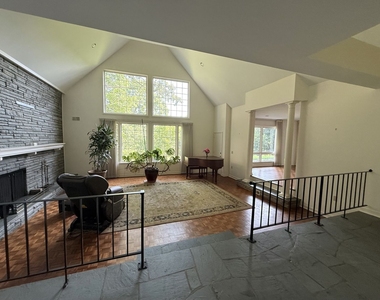 231 Fairview Road - Photo Thumbnail 5