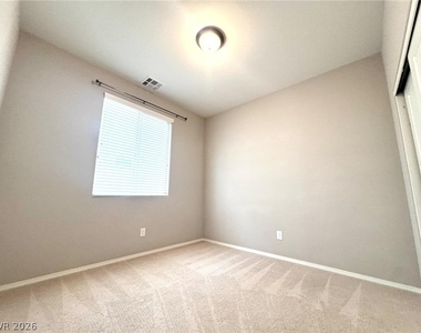 7381 Amesbury Street - Photo Thumbnail 15