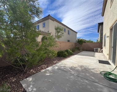 7381 Amesbury Street - Photo Thumbnail 19