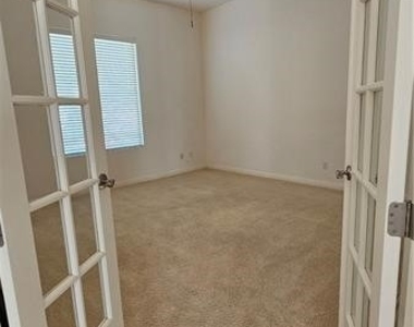 11985 Whitehills Street - Photo Thumbnail 15