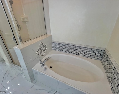 56 E Serene Avenue - Photo Thumbnail 32