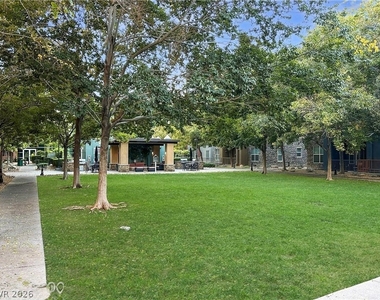 56 E Serene Avenue - Photo Thumbnail 13