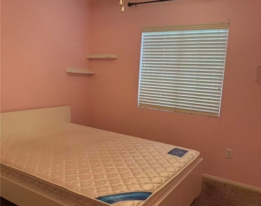 7482 Poppy Hills Court - Photo Thumbnail 12