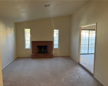 720 Sea Pines Lane - Photo Thumbnail 11