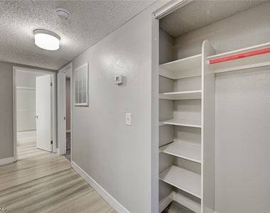 1305 Kari Lee Court - Photo Thumbnail 12