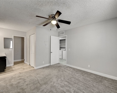 1305 Kari Lee Court - Photo Thumbnail 18