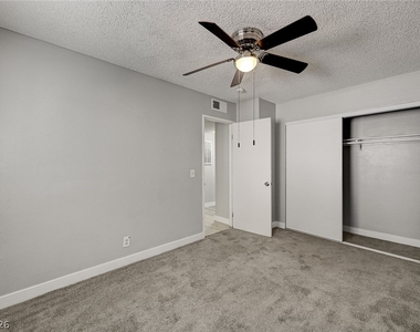1305 Kari Lee Court - Photo Thumbnail 27