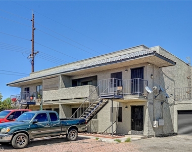 1305 Kari Lee Court - Photo Thumbnail 2