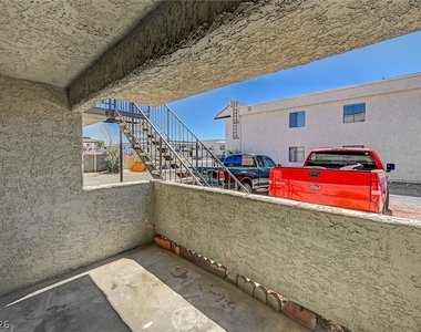 1305 Kari Lee Court - Photo Thumbnail 28