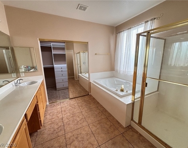 11010 Onslow Court - Photo Thumbnail 12
