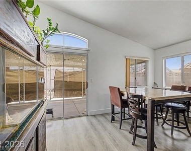 6609 Bush Clover Lane - Photo Thumbnail 12