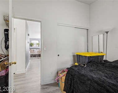 6609 Bush Clover Lane - Photo Thumbnail 19
