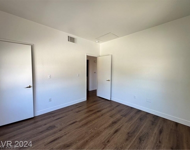 2010 Rancho Lake Drive - Photo Thumbnail 9