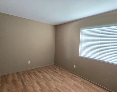 3822 Gulliver Street - Photo Thumbnail 24
