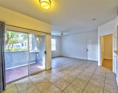 6955 N Durango Drive - Photo Thumbnail 4