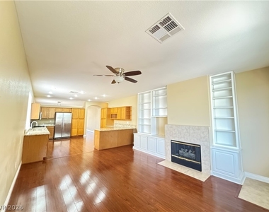10724 Windrose Point Avenue - Photo Thumbnail 9