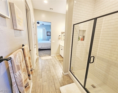 4901 Fairwood Court - Photo Thumbnail 35