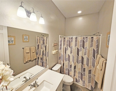 4901 Fairwood Court - Photo Thumbnail 12