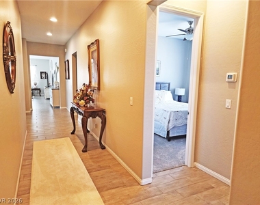 4901 Fairwood Court - Photo Thumbnail 5